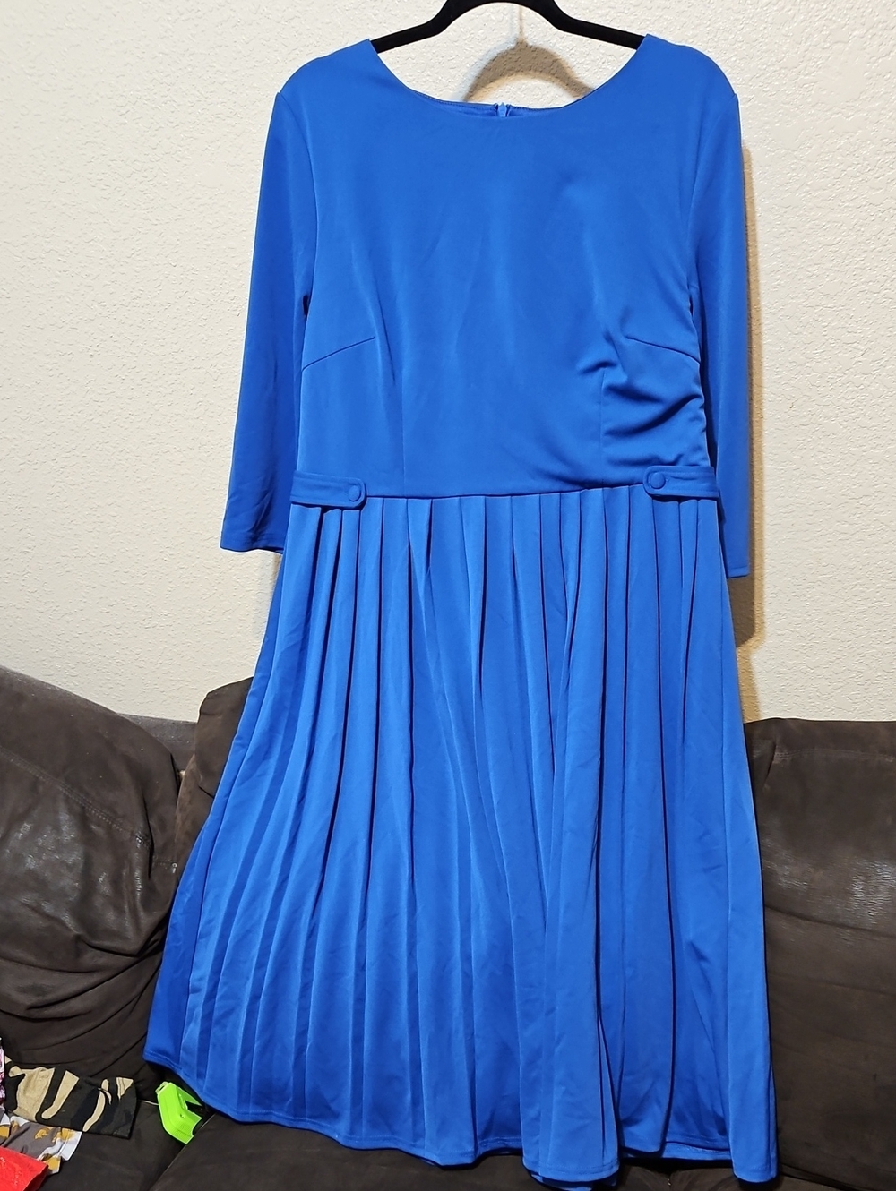 Dresstells Pleated Long-Sleeve Midi Dress in Royal Blue